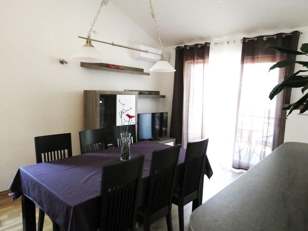 Apartments Ljubicic 포드스트라나 객실 사진